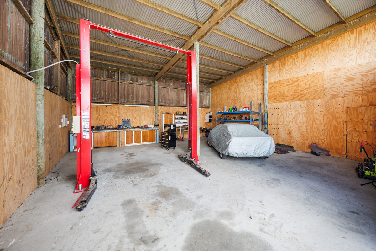 Well Set Up For Cattle With Private Home That Overlooks It All!