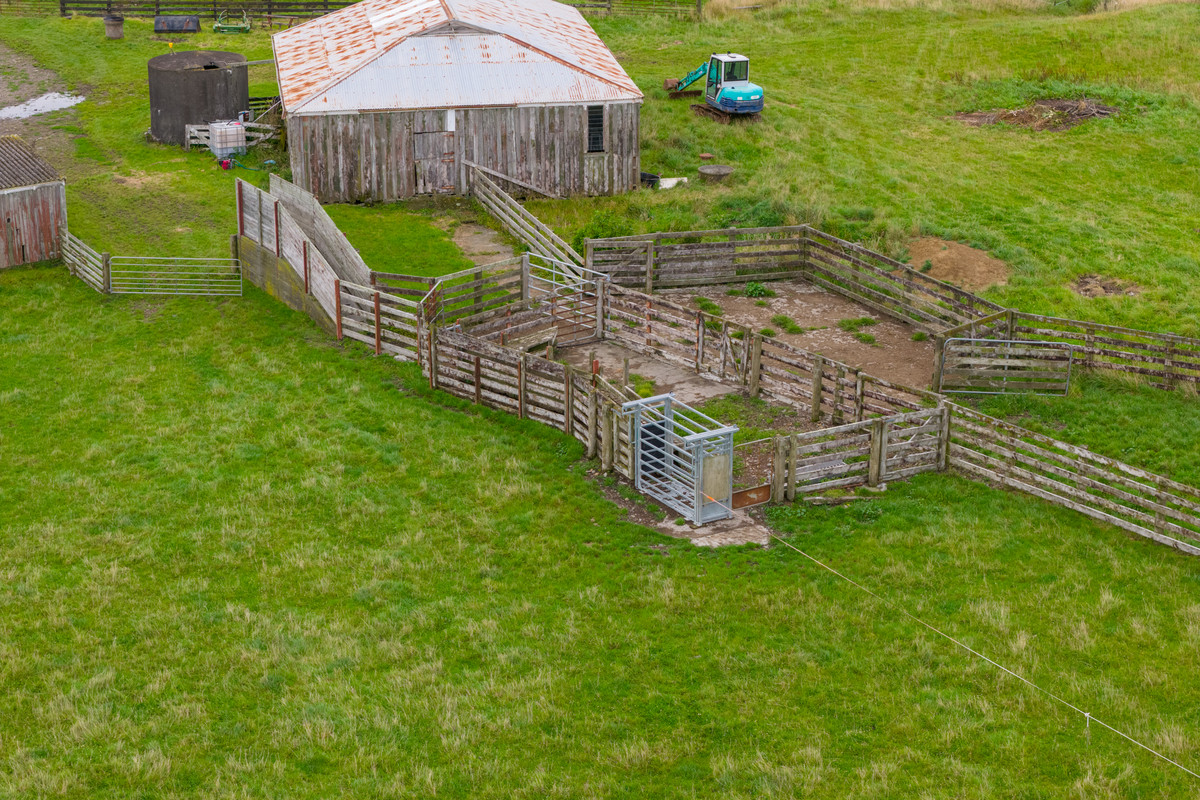Well Set Up For Cattle With Private Home That Overlooks It All!
