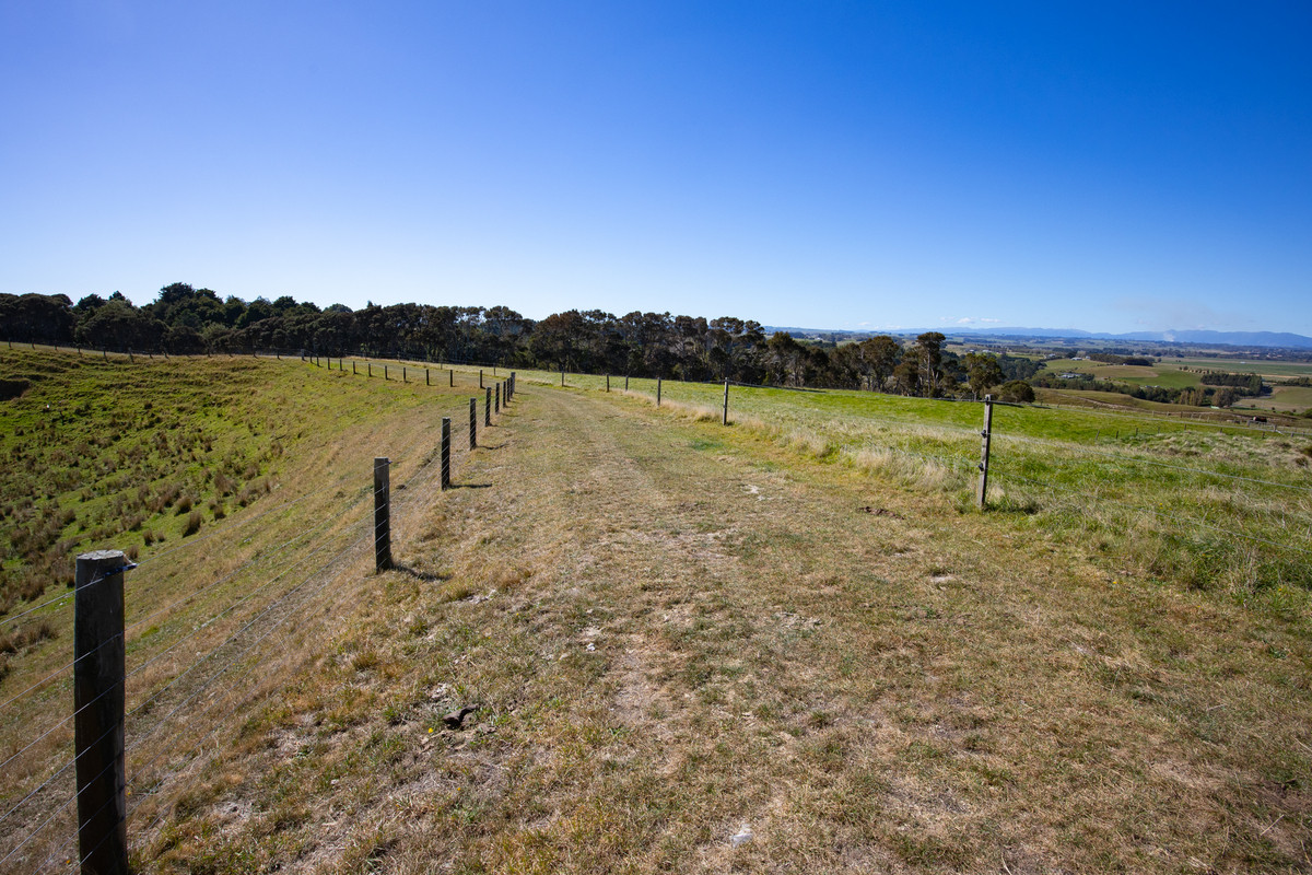 Private 10ha Only 10min From Town