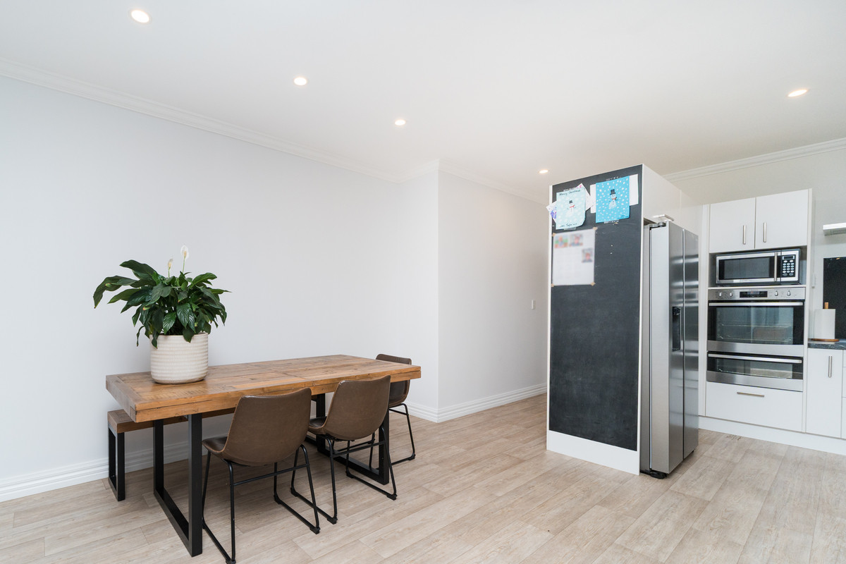 Superb Home With Superb Sheds!